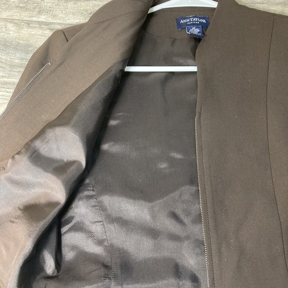 Ann Taylor Long Sleeve Single-Button Blazer - Chocolate Brown - Size 6P Petite - Picture 5 of 12